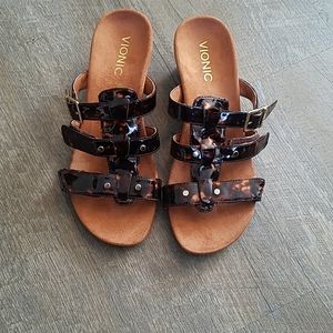 Vionic Size 7 Wedge Sandals